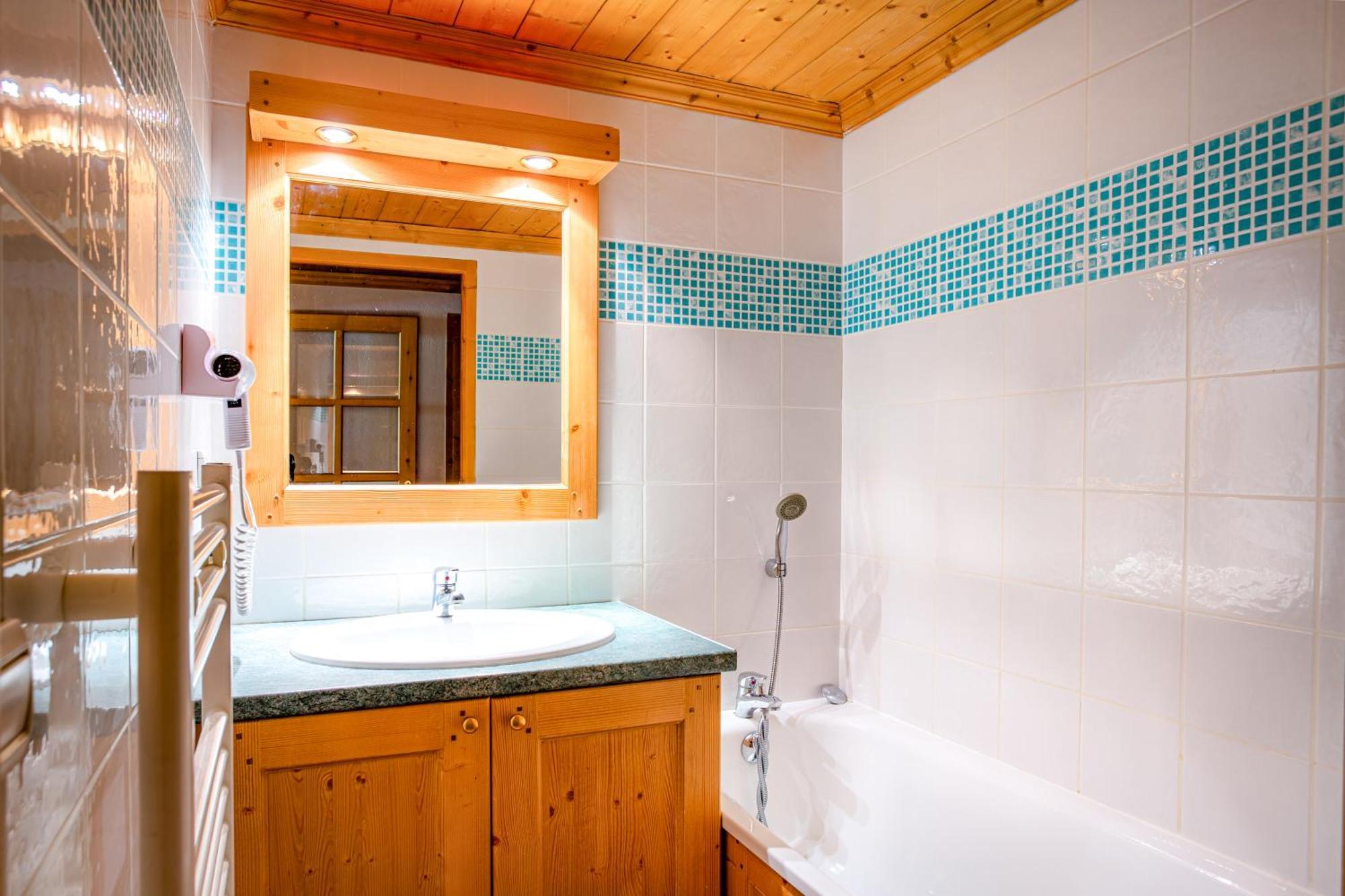 Residence Chalet De L'Adonis Сен-Мартен-де-Бельвиль Экстерьер фото